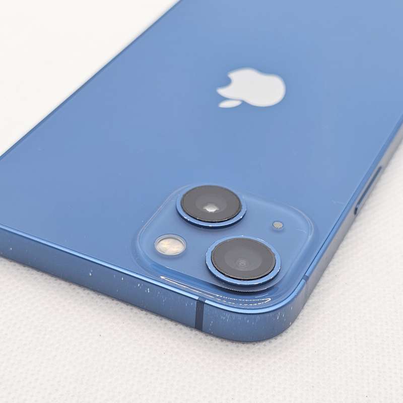 iPhone 13 256GB Blue (6 Month Warranty) + Screen Protector Bundle Value: R200