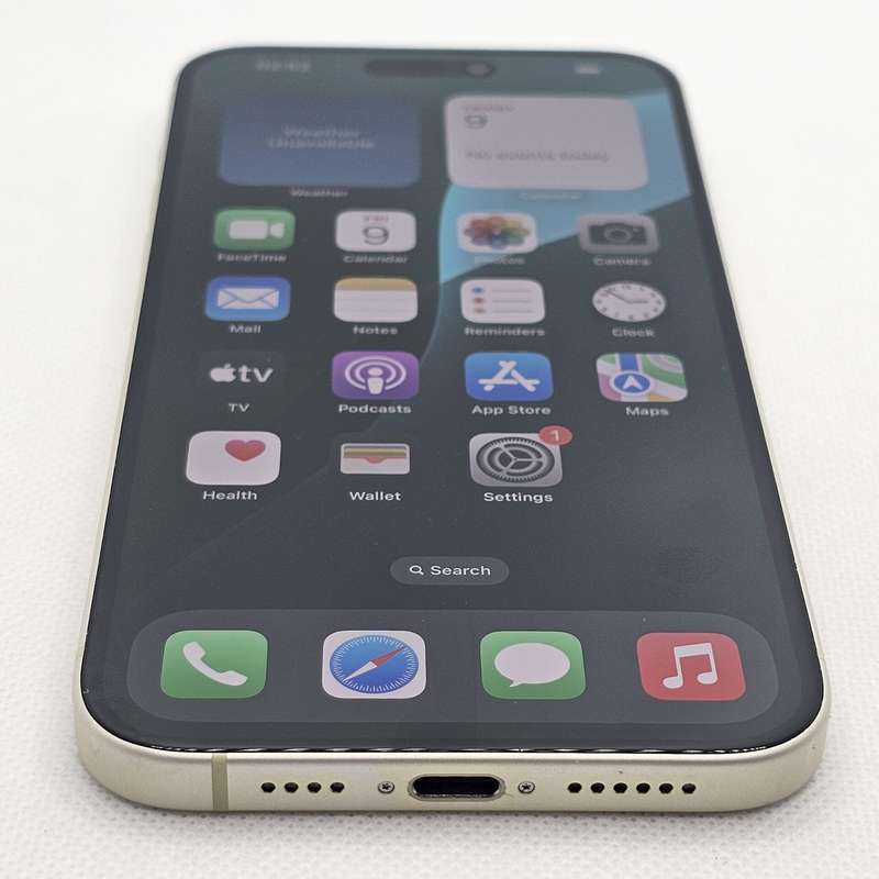 iPhone 15 Plus 256GB Yellow (12 Month Warranty) + Screen Protector Bundle Value: R200