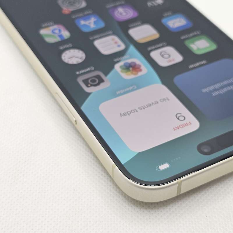 iPhone 15 Plus 256GB Yellow (12 Month Warranty) + Screen Protector Bundle Value: R200
