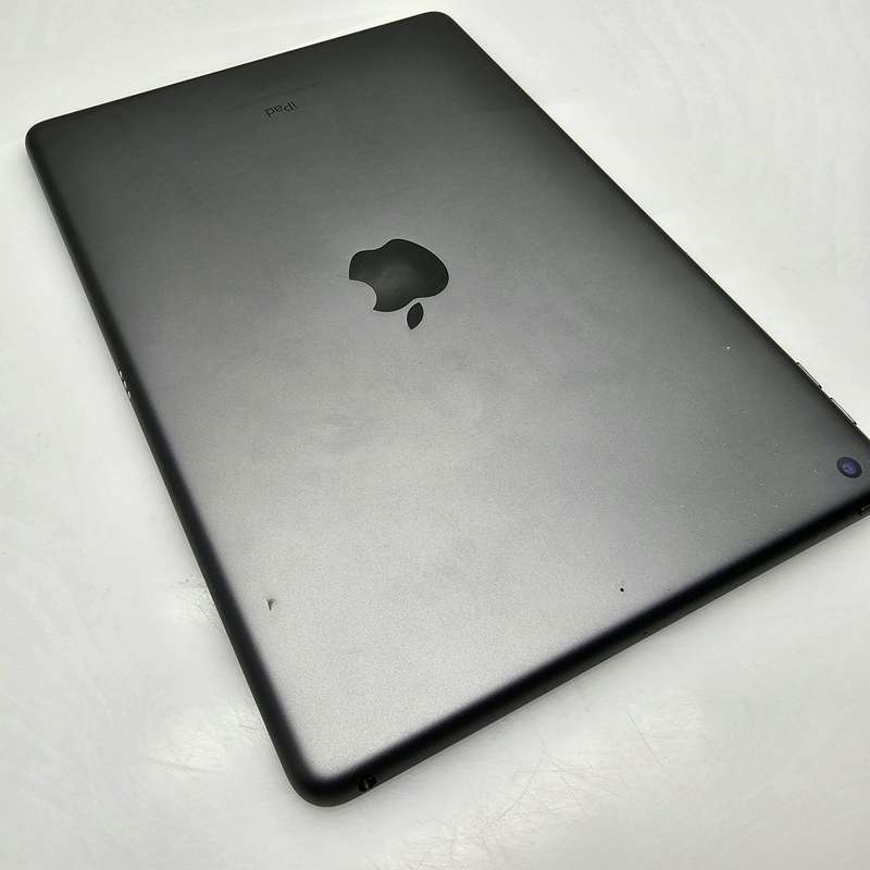 iPad 10.2-Inch 9th Gen 64GB (Wifi Only) LCD Marking Space Grey