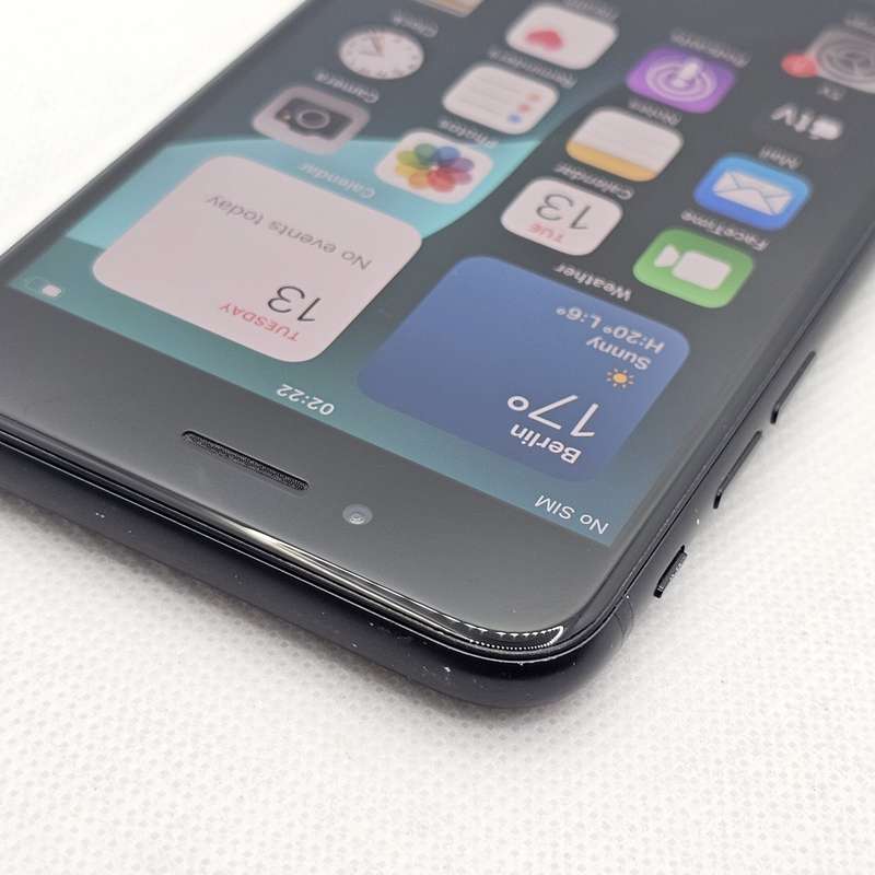iPhone SE 2020 64GB Black (3 Month Warranty)