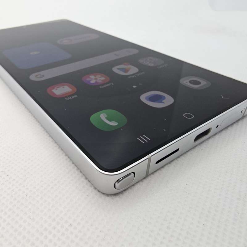 Samsung Galaxy S25 Ultra 256GB Silver (12 Month Warranty) - Mint Condition