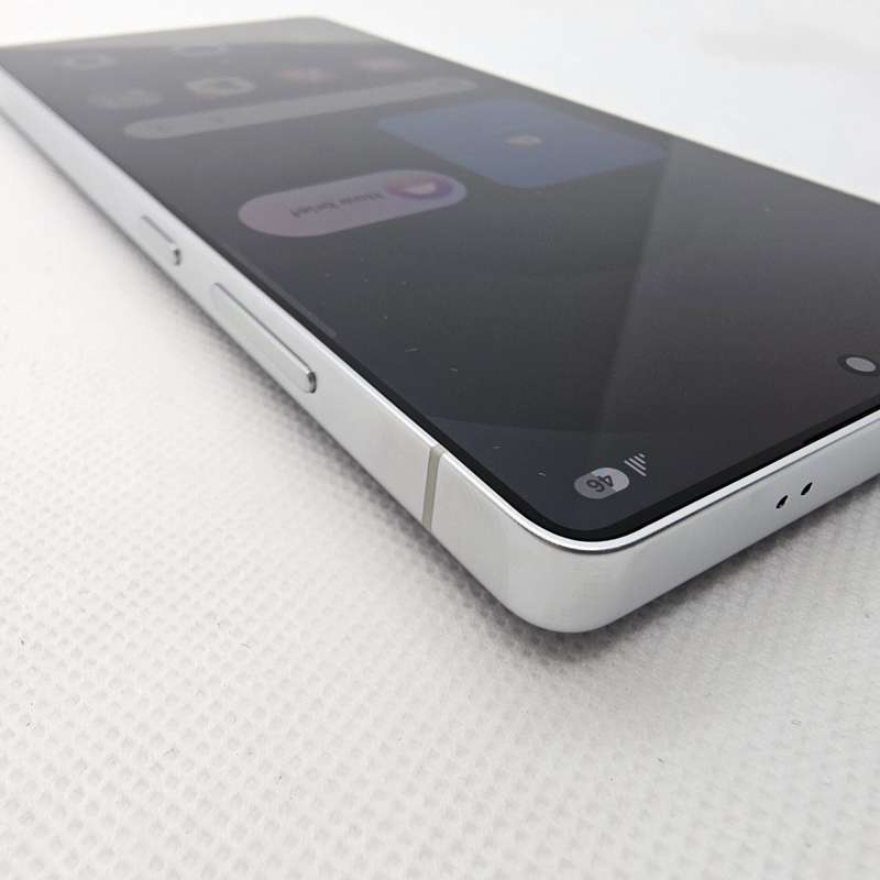 Samsung Galaxy S25 Ultra 256GB Silver (12 Month Warranty) - Mint Condition