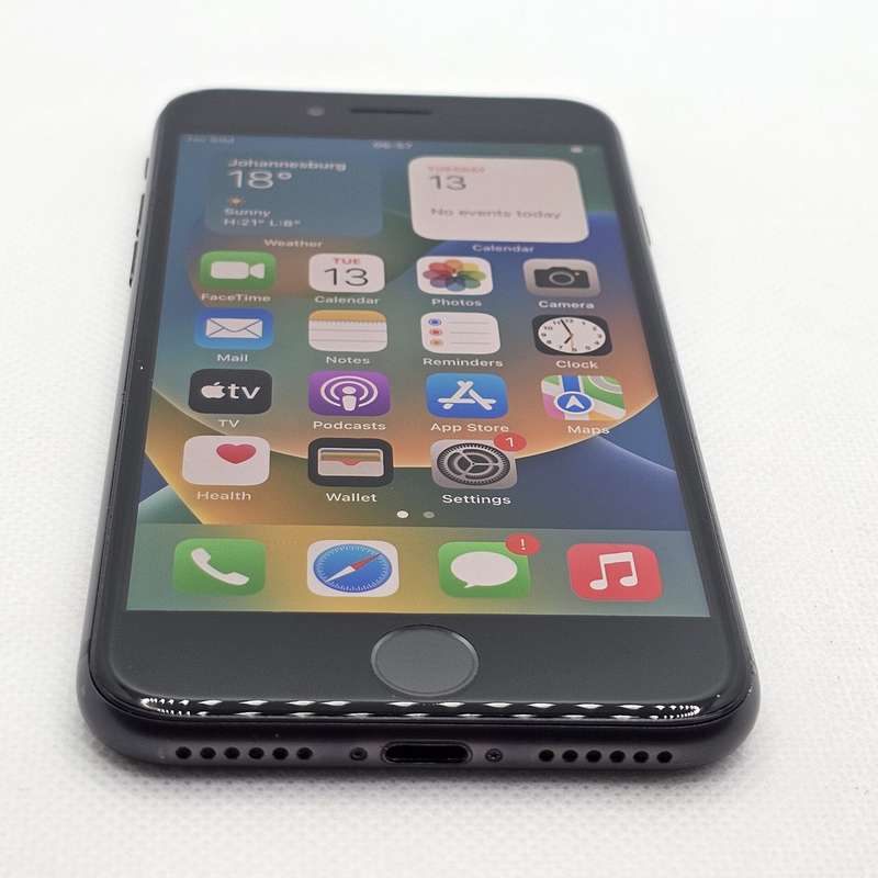 iPhone 8 64GB Space Gray