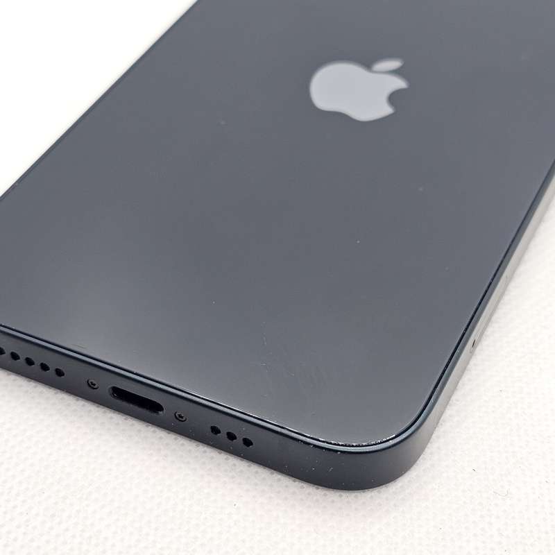 iPhone 13 128GB Midnight (6 Month Warranty) + Screen Protector Bundle Value: R200