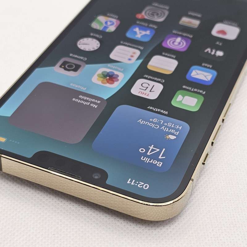 iPhone 13 Pro Max 512GB Gold (12 Month Warranty) + Cover And Screen Protector Bundle Value: R400