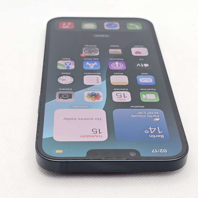 iPhone 14 Plus 256GB Midnight (12 Month Warranty) + Screen Protector Bundle Value: R200