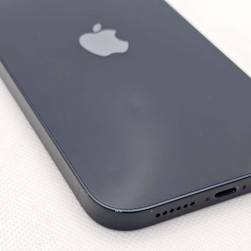iPhone 14 Plus 256GB Midnight (12 Month Warranty) + Screen Protector Bundle Value: R200