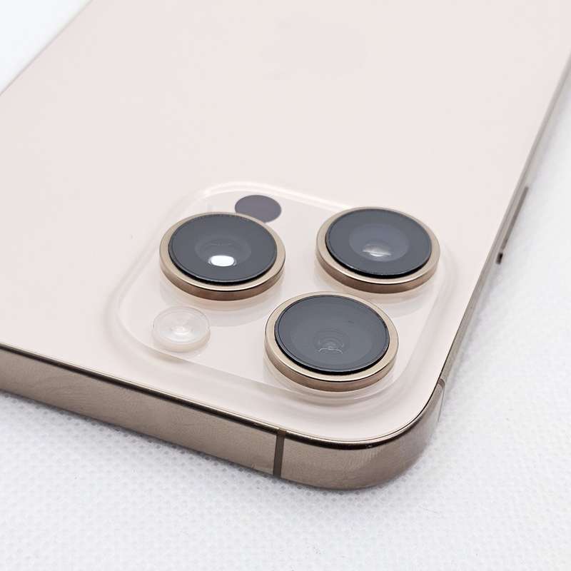 iPhone 16 Pro Max 256GB Desert Titanium (12 Month Warranty) + Screen Protector Bundle Value: R200