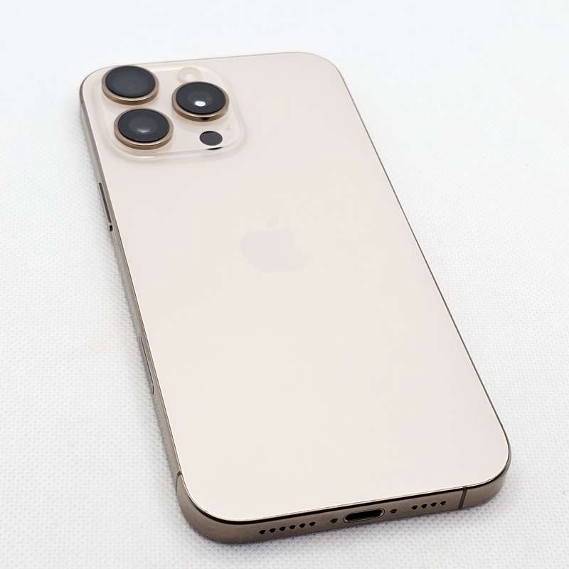 iPhone 16 Pro Max 256GB Desert Titanium (12 Month Warranty) + Screen Protector Bundle Value: R200
