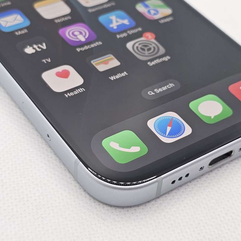 iPhone 15 128GB Dark Spot Blue (12 Month Warranty) + Screen Protector Bundle Value: R200