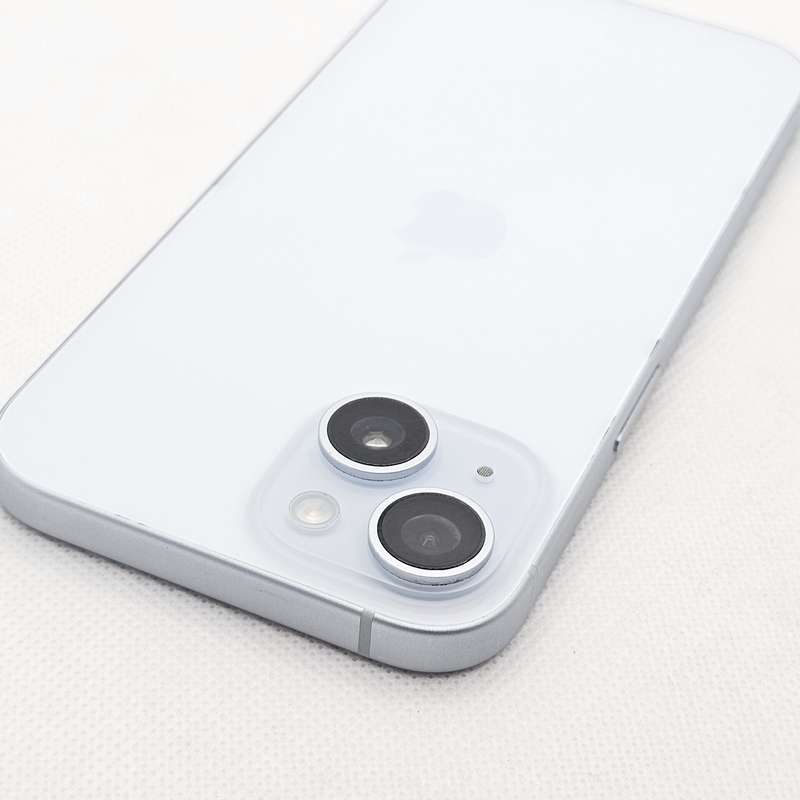 iPhone 15 128GB Dark Spot Blue (12 Month Warranty) + Screen Protector Bundle Value: R200