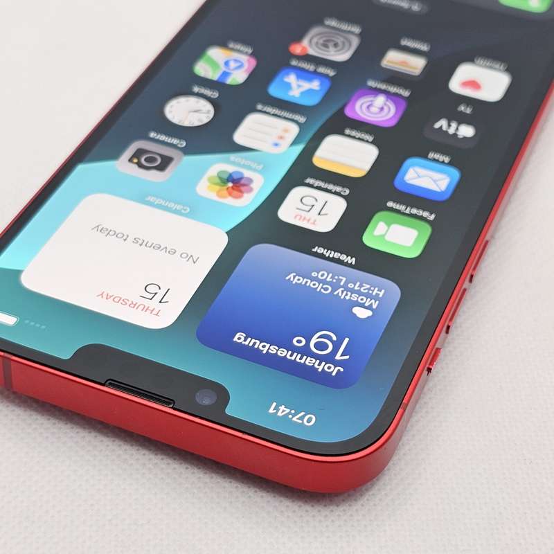 iPhone 14 Plus 128GB Product Red (12 Month Warranty) + Screen Protector Bundle Value: R200