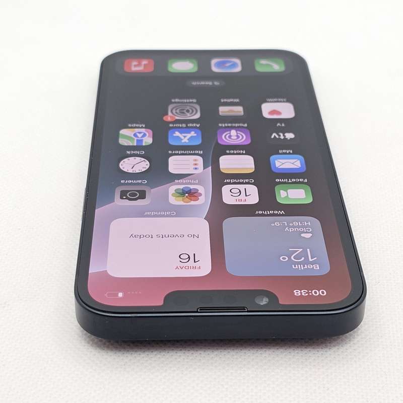 iPhone 14 128GB Midnight (12 Month Warranty) + Screen Protector Bundle Value: R200