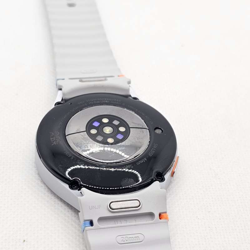 Samsung Galaxy Watch 7 44mm LTE Silver (6 Month Warranty) - Mint condition