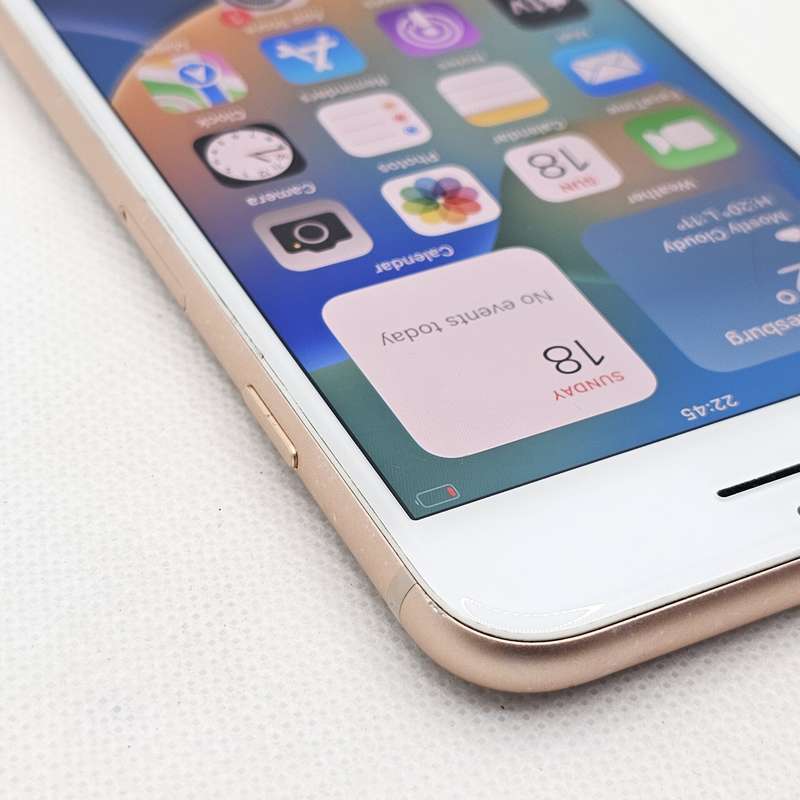 iPhone 8 64GB Gold