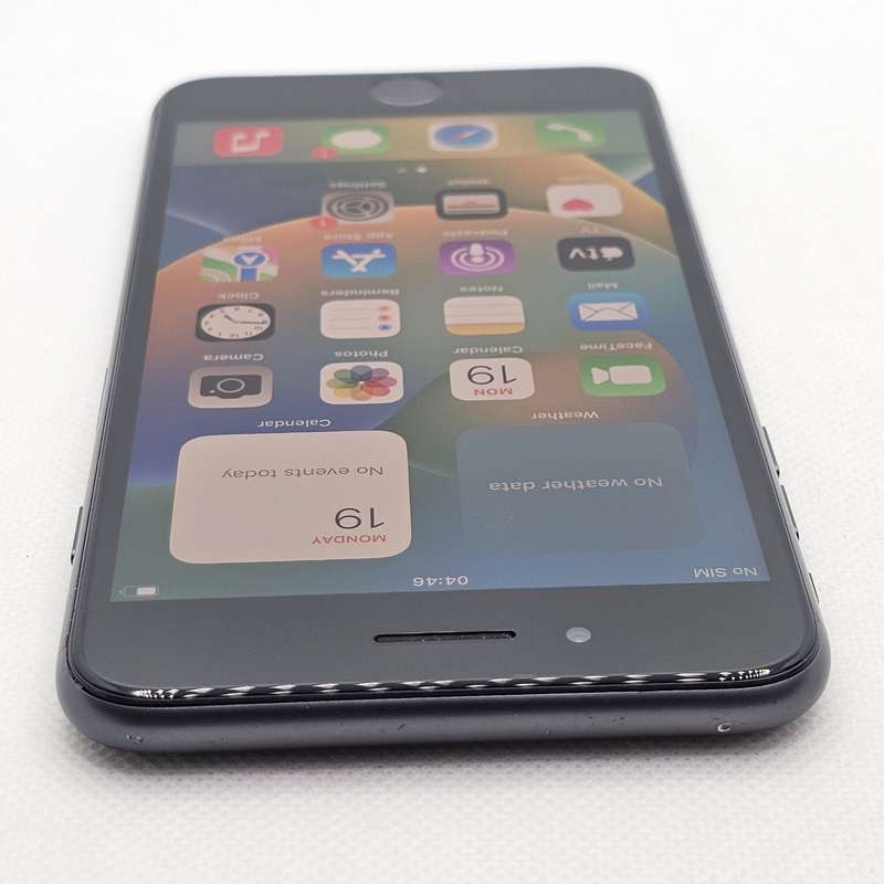 iPhone 8 Plus 64GB Space Gray (3 Month Warranty)