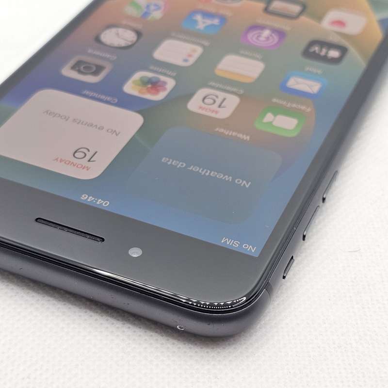 iPhone 8 Plus 64GB Space Gray (3 Month Warranty)