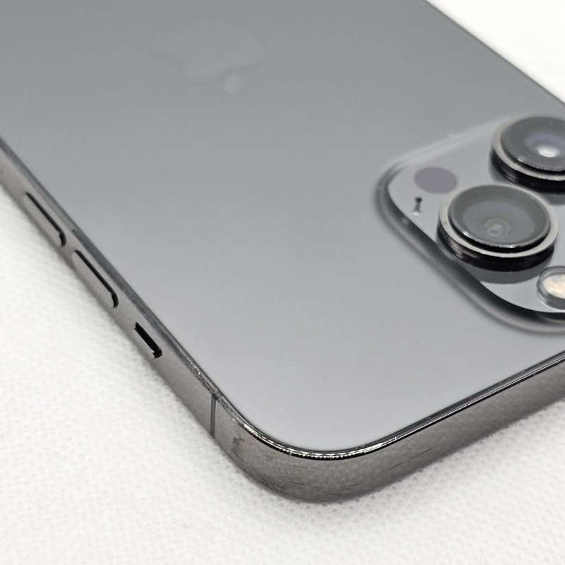 iPhone 13 Pro Max 256GB Graphite (12 Month Warranty) + Cover And Screen Protector Bundle Value: R400