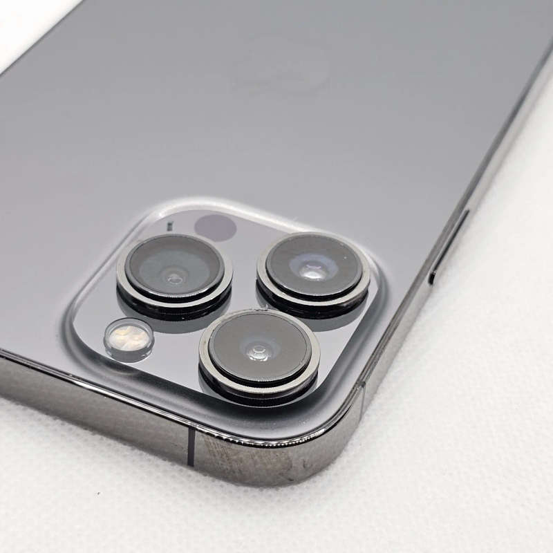 iPhone 13 Pro Max 256GB Graphite (12 Month Warranty) + Cover And Screen Protector Bundle Value: R400