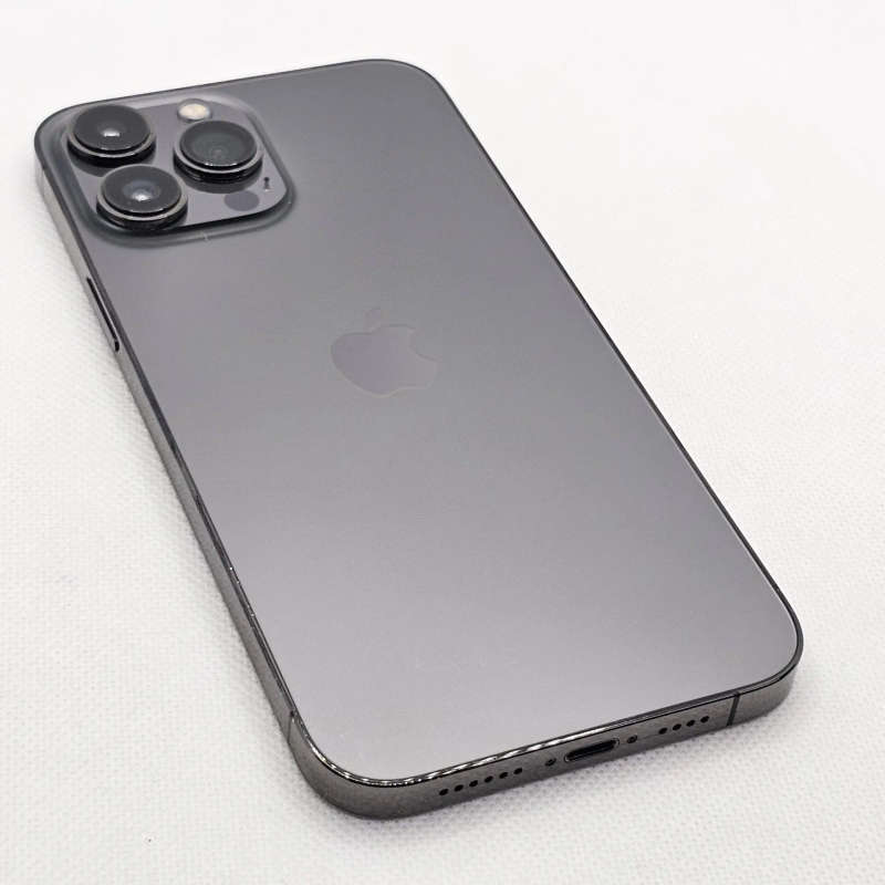 iPhone 13 Pro Max 256GB Graphite (12 Month Warranty) + Cover And Screen Protector Bundle Value: R400