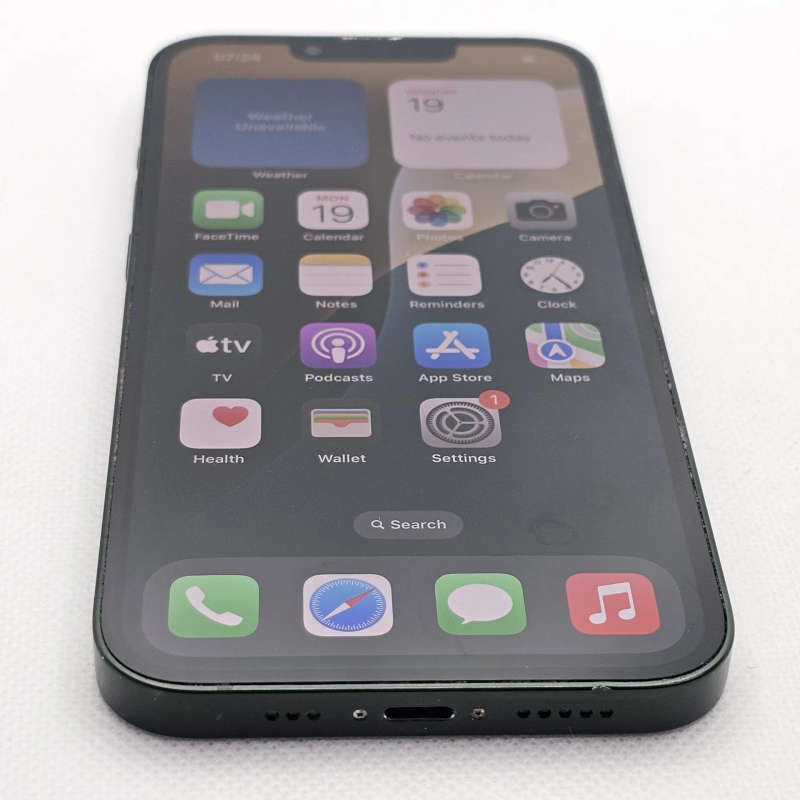 iPhone 13 128GB Green (6 Month Warranty) + Screen Protector Bundle Value: R200