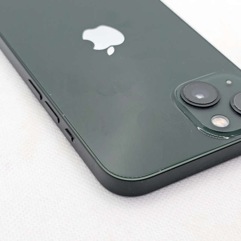 iPhone 13 128GB Green (6 Month Warranty) + Screen Protector Bundle Value: R200