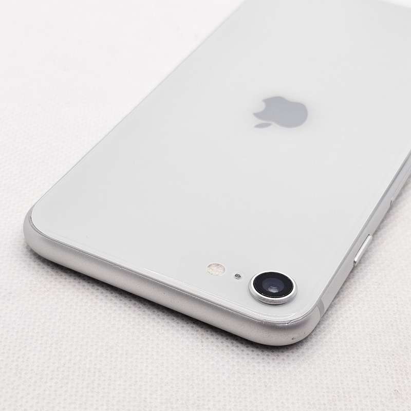 iPhone SE 2020 64GB Chipped Screen White (3 Month Warranty)