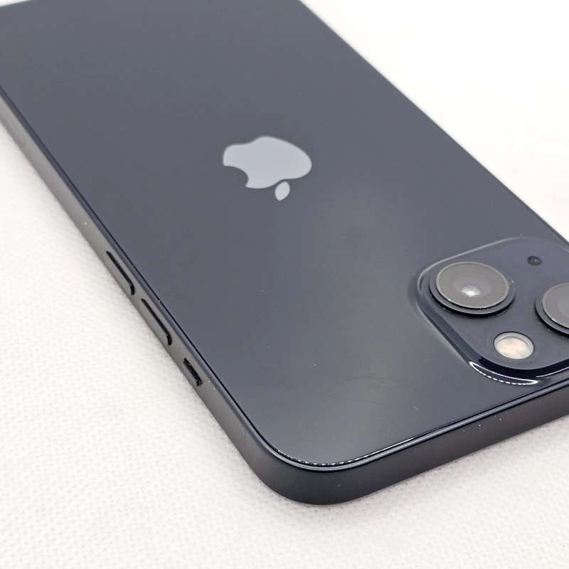 iPhone 13 256GB Midnight (6 Month Warranty) + Screen Protector Bundle Value: R200