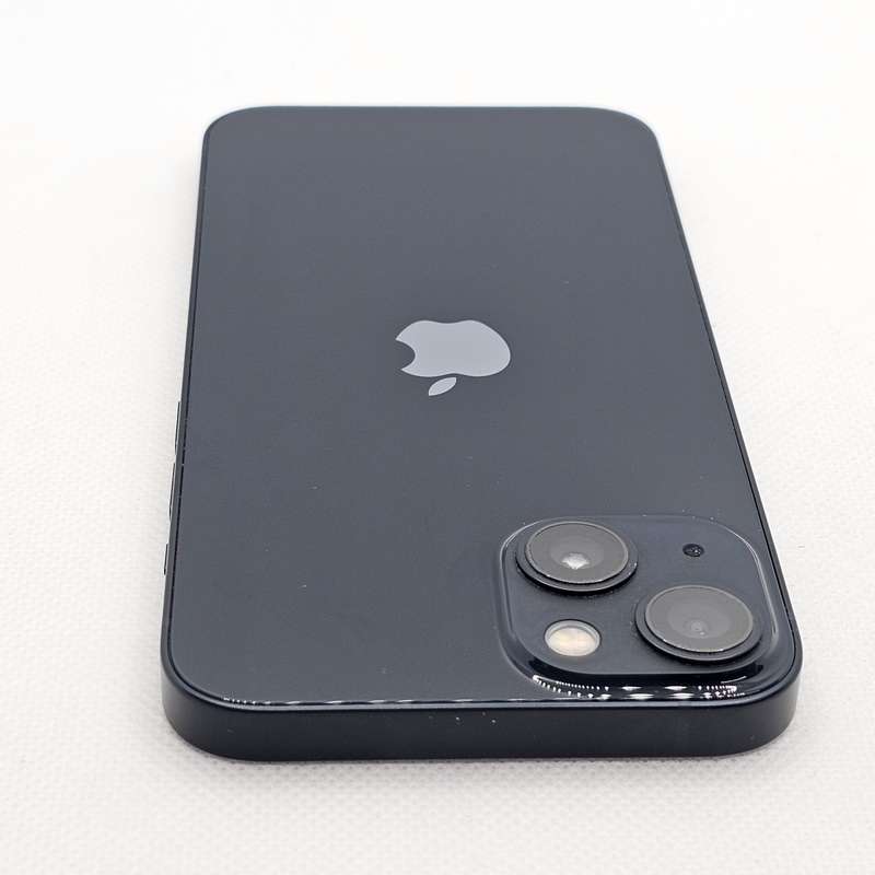 iPhone 13 256GB Midnight (6 Month Warranty) + Screen Protector Bundle Value: R200