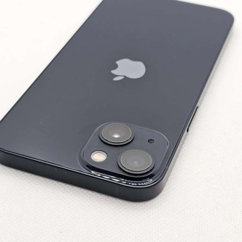 iPhone 13 256GB Midnight (6 Month Warranty) + Screen Protector Bundle Value: R200