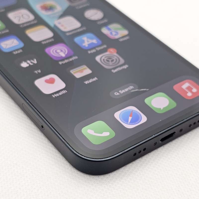 iPhone 14 128GB Midnight (12 Month Warranty) + Screen Protector Bundle Value: R200