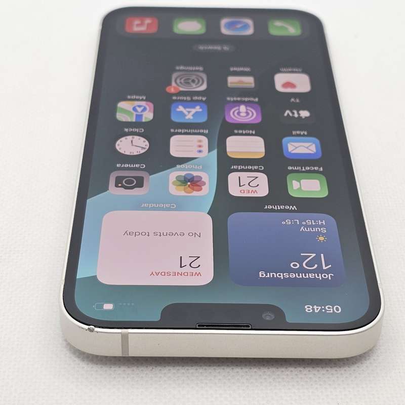 iPhone 13 128GB Starlight (6 Month Warranty) + Screen Protector Bundle Value: R200