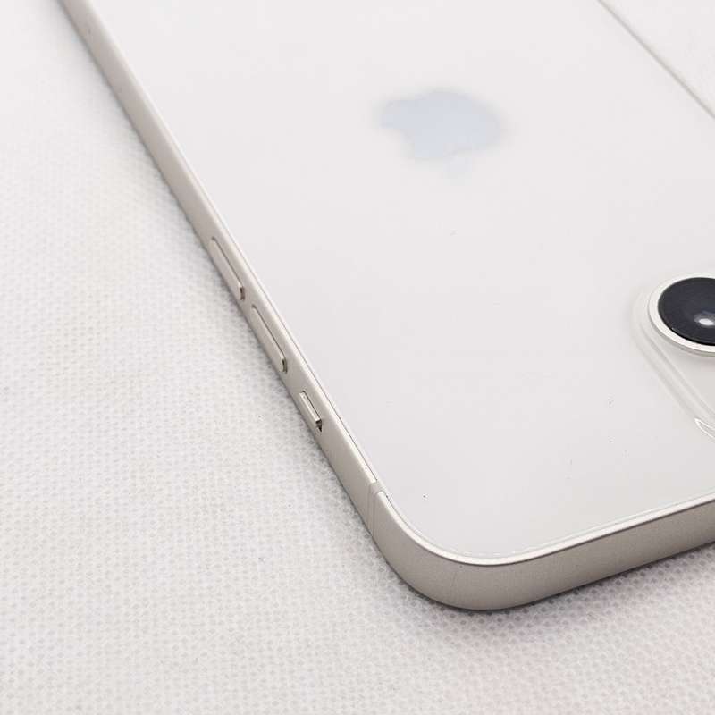 iPhone 13 128GB Starlight (6 Month Warranty) + Screen Protector Bundle Value: R200