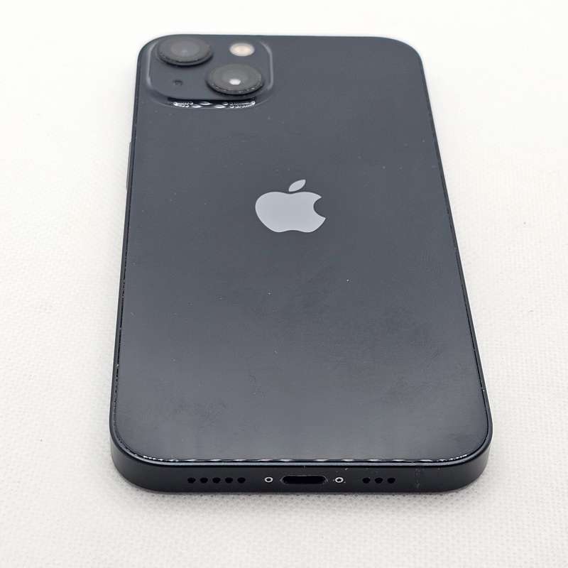 iPhone 13 128GB Midnight (6 Month Warranty) + Screen Protector Bundle Value: R200