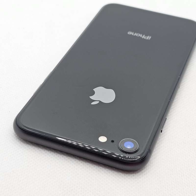 iPhone 8 64GB Space Gray