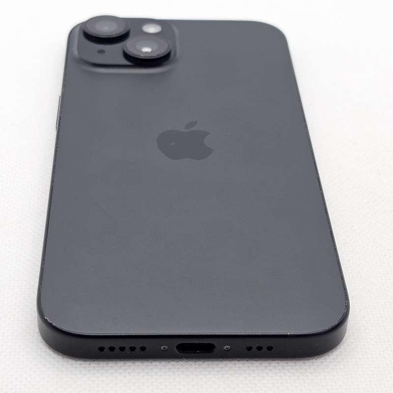 iPhone 15 128GB Black (12 Month Warranty)  + Screen Protector Bundle Value: R200