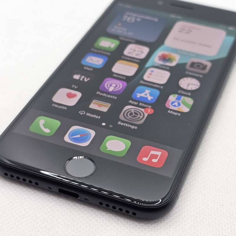 iPhone SE 2020 64GB Black (3 Month Warranty)