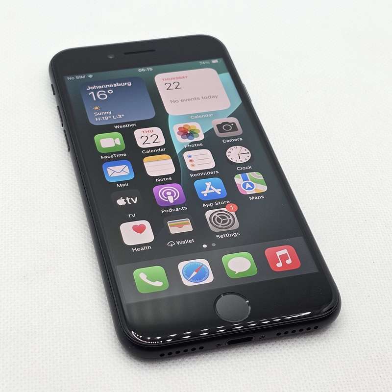 iPhone SE 2020 64GB Black (3 Month Warranty)