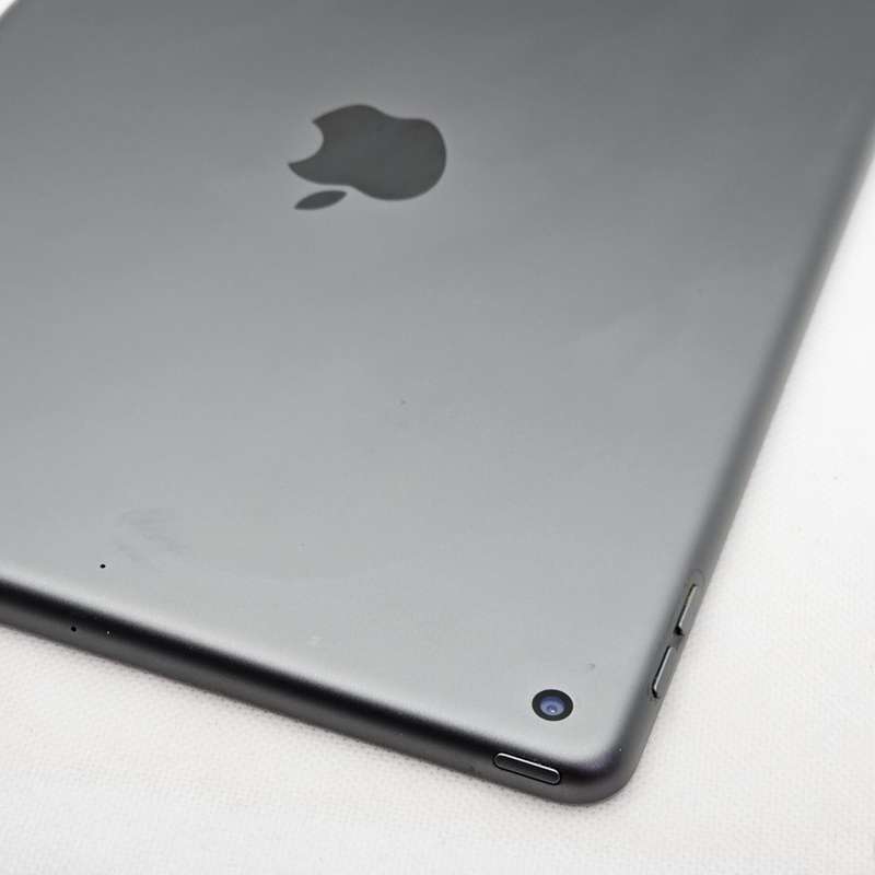 iPad 10.2 7th Gen (Wifi Only) No Touch ID And Bent Casing Space Grey (3 Month Warranty)
