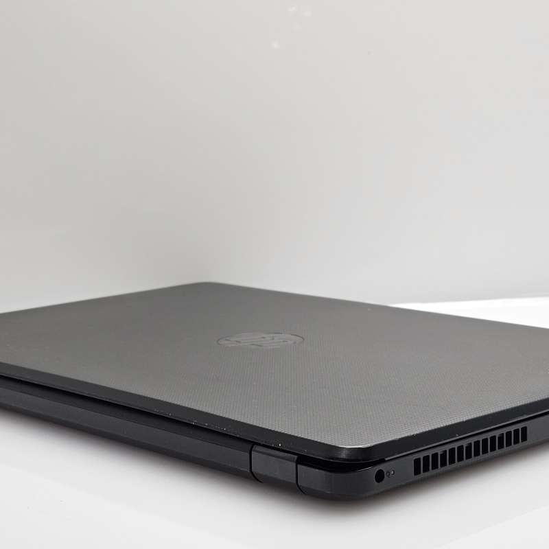 HP 15-rb004ni AMD A4-9120 RADEON R3 2.20GHz 8GB RAM 256GB SSD Black