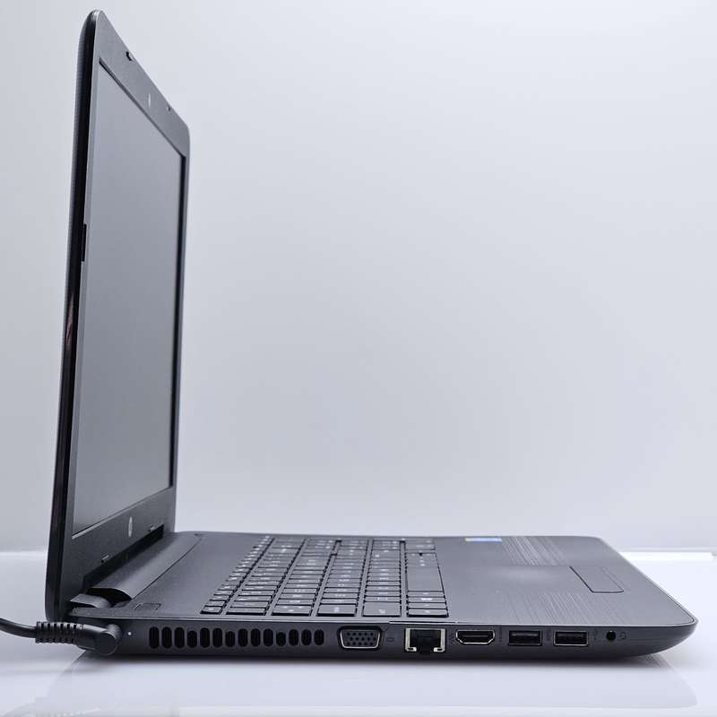 HP 250 G5 "Core i3" 2.00GHz 8GB RAM 512GB SSD Faulty Battery Black