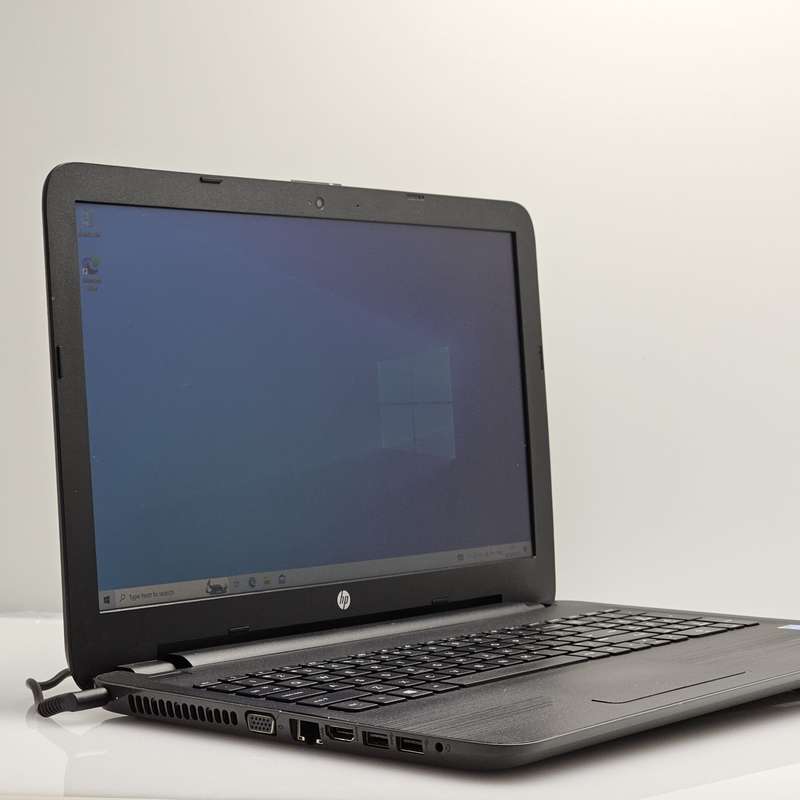 HP 250 G5 "Core i3" 2.00GHz 8GB RAM 512GB SSD Faulty Battery Black