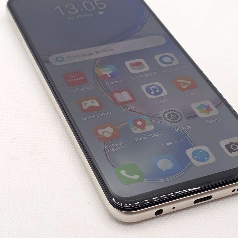 Huawei Nova Y71 Dual Sim 128GB Gold - Mint Condition