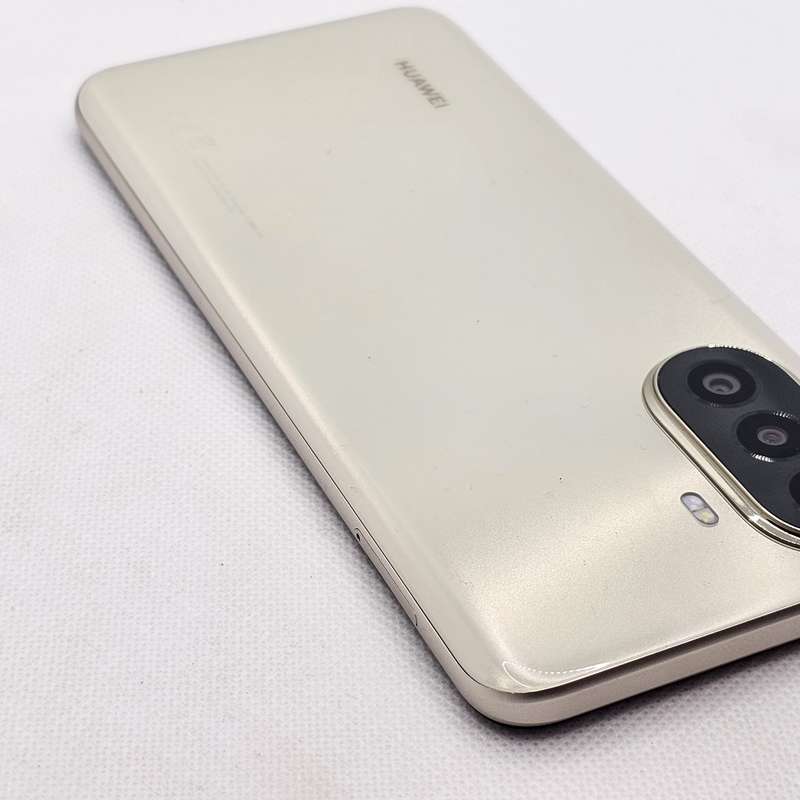 Huawei Nova Y71 Dual Sim 128GB Gold - Mint Condition