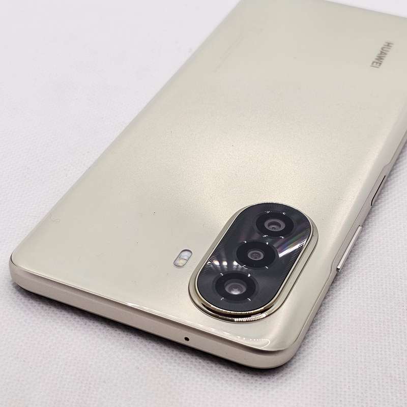 Huawei Nova Y71 Dual Sim 128GB Gold - Mint Condition