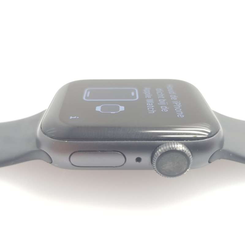 Apple Watch Series 4 40mm GPS Only Space Gray (3 Month Warranty)