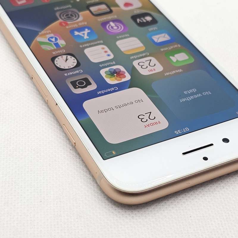 iPhone 8 64GB Gold
