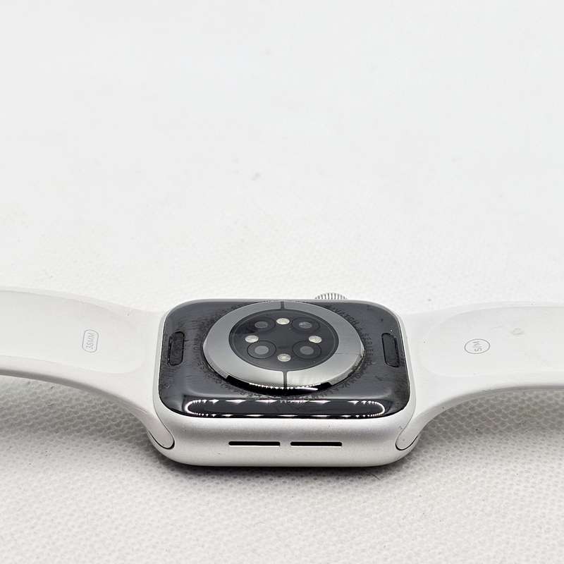 Apple Watch Series 6 40mm GPS Only Silver (3 Month Warranty)
