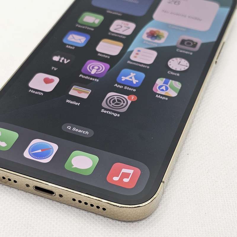 iPhone 13 Pro Max 256GB Gold (12 Month Warranty) + Cover And Screen Protector Bundle Value: R400